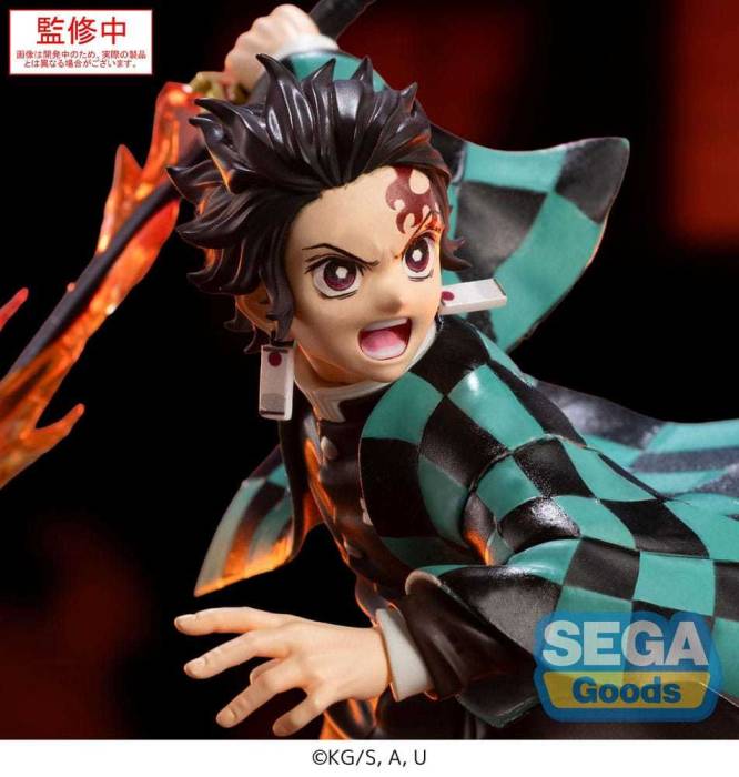 Figura Tanjiro Kamado Xross Link - Guardianes de la noche - SEGA